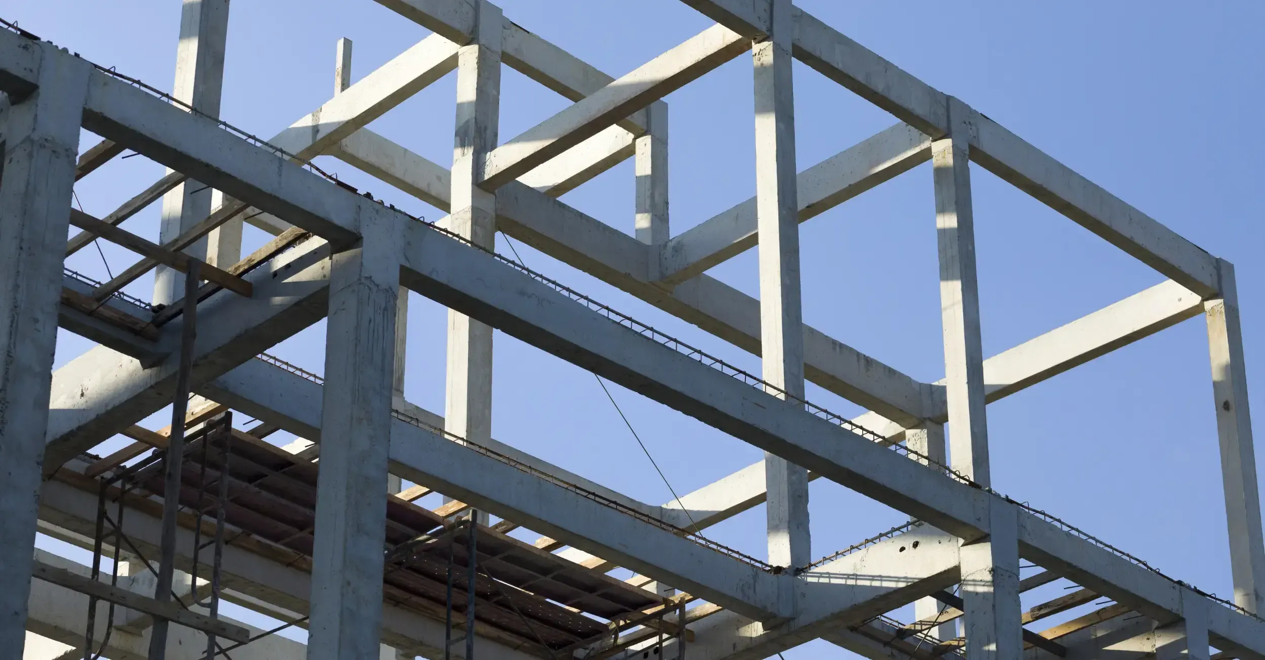 Commercial construction site in Nicaragua with concrete structural framework in progress
